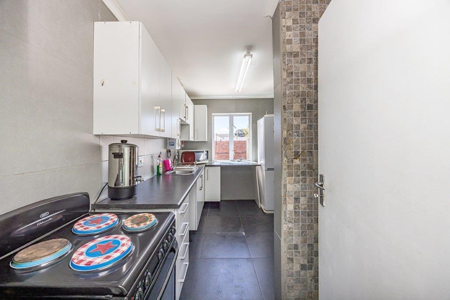 To Let commercial Property for Rent in Milnerton Western Cape